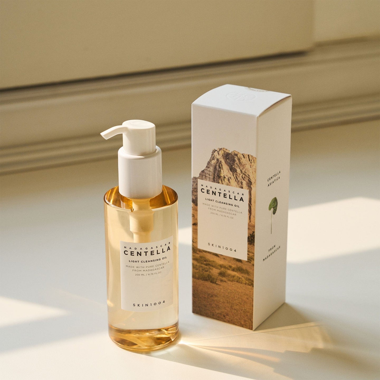 Madagascar Centella Light Cleansing Oil 200ml